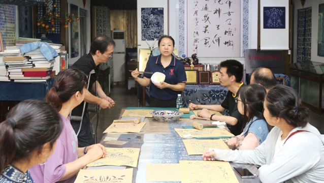 全市殘疾人藍印花布工藝制作非遺培訓班舉行